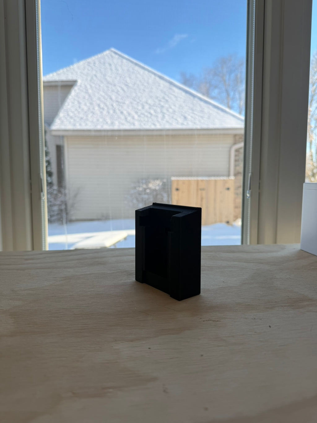 Milwake M14 battery wall mount